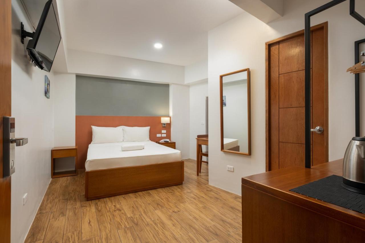 Ihotel Uptown Bgc Taguig Eksteriør bilde